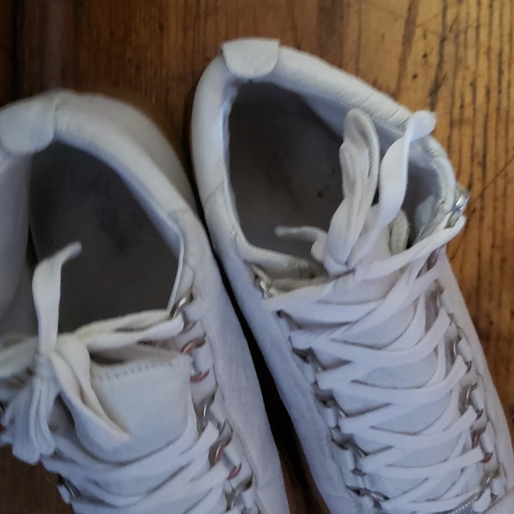 BALENCIAGA - Picture 4 of 5